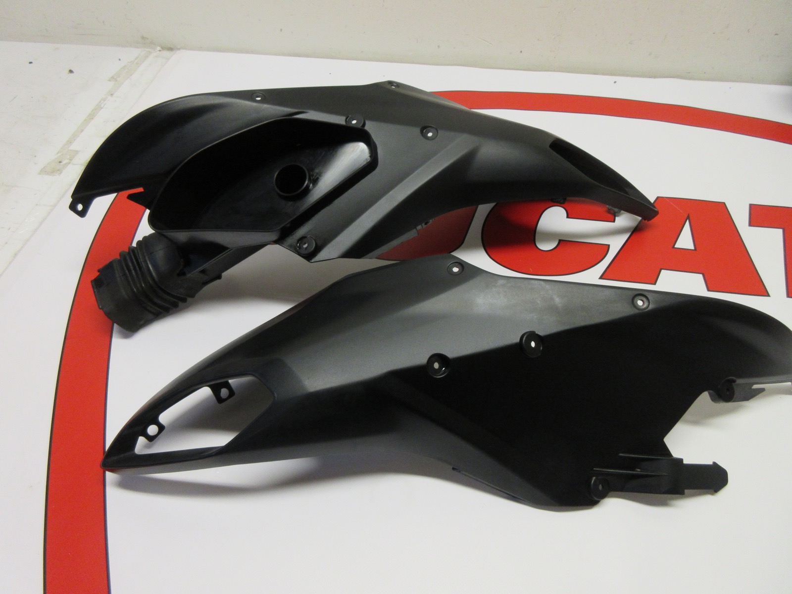 Ducati Left & right hand nose fairing Multistrada 1200S 1200 48011501A 48011511A