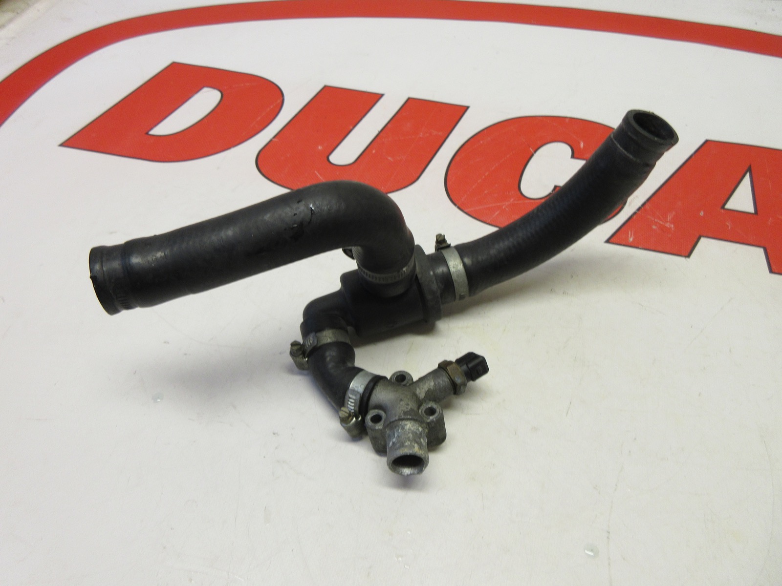 Ducati thermo switch 55340031A thermostat & hoses water output connector ST2