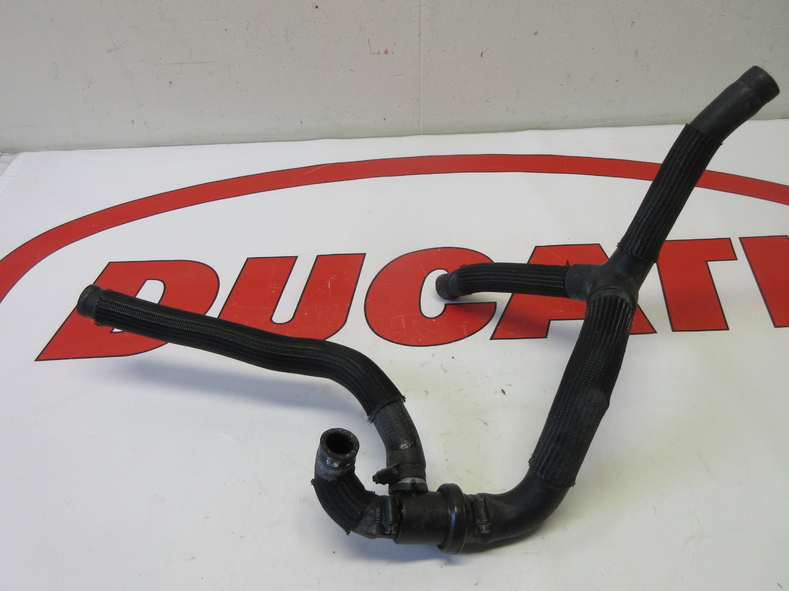 Ducati coolant hoses thermostat Diavel 55340041B
