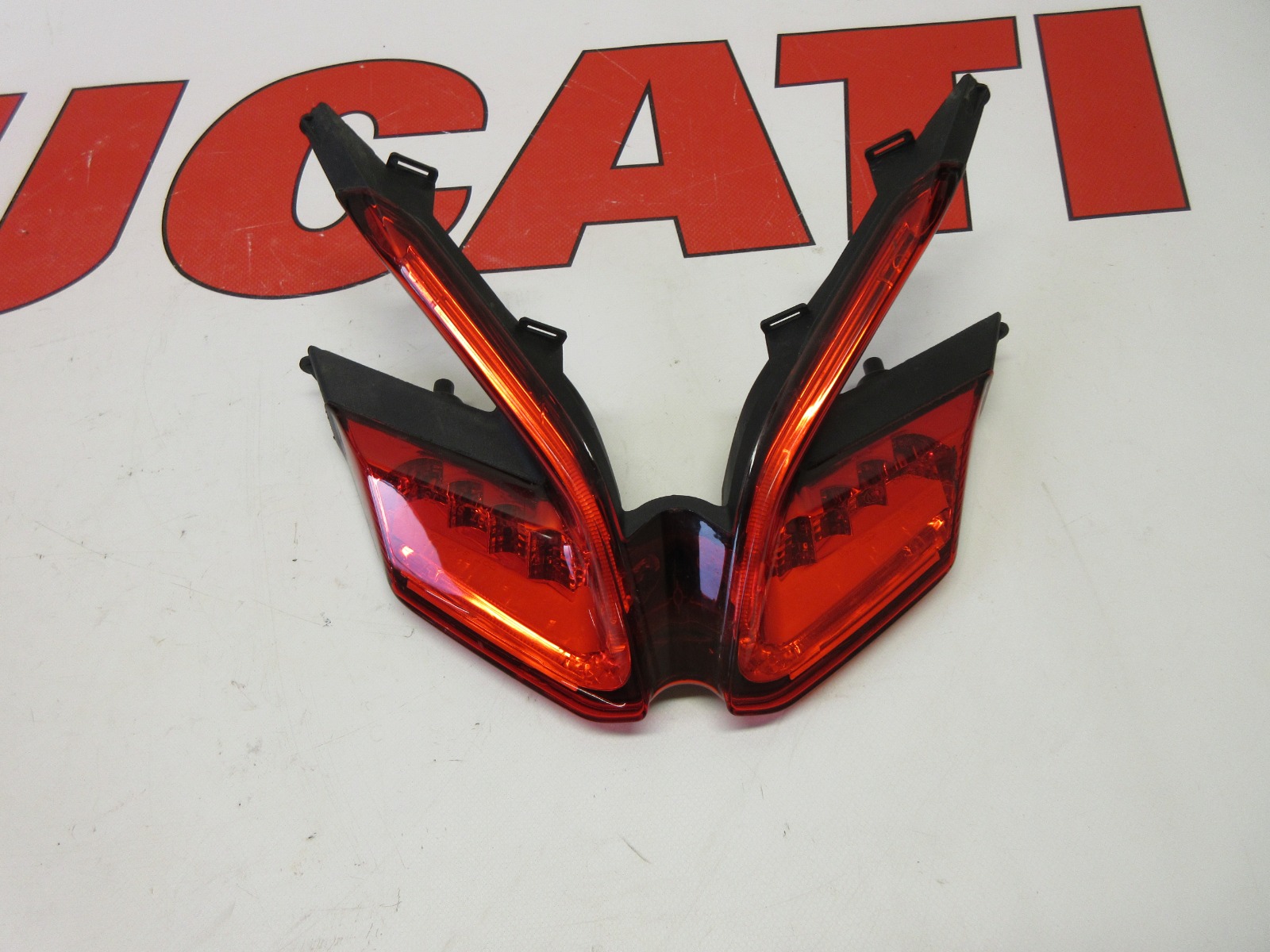 Ducati Panigale Taillight Tail Light Lamp 52510445C