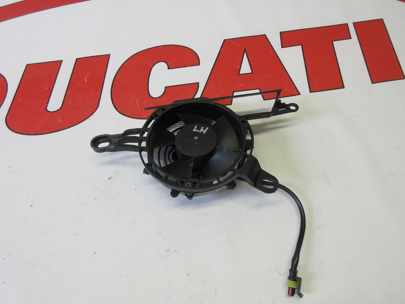 Ducati left hand electric fan Diavel 55040221A