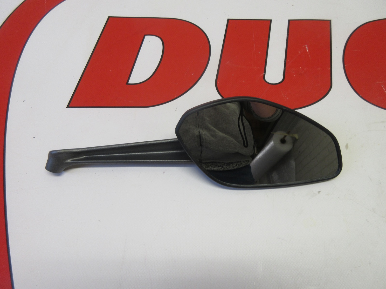DUCATI RIGHT HAND MIRROR GREY STAY DIAVEL MONSTER 696 796 1100 STREETFIGHTER
