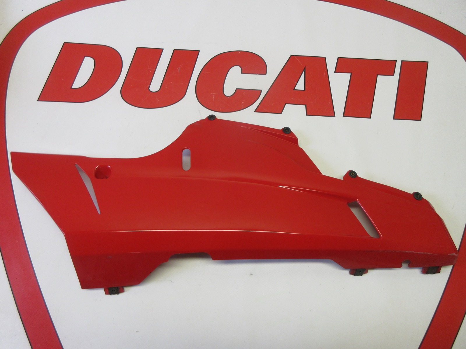 Ducati rh right hand lower fairing panel red superbike 848 1098 1198 48012302AA