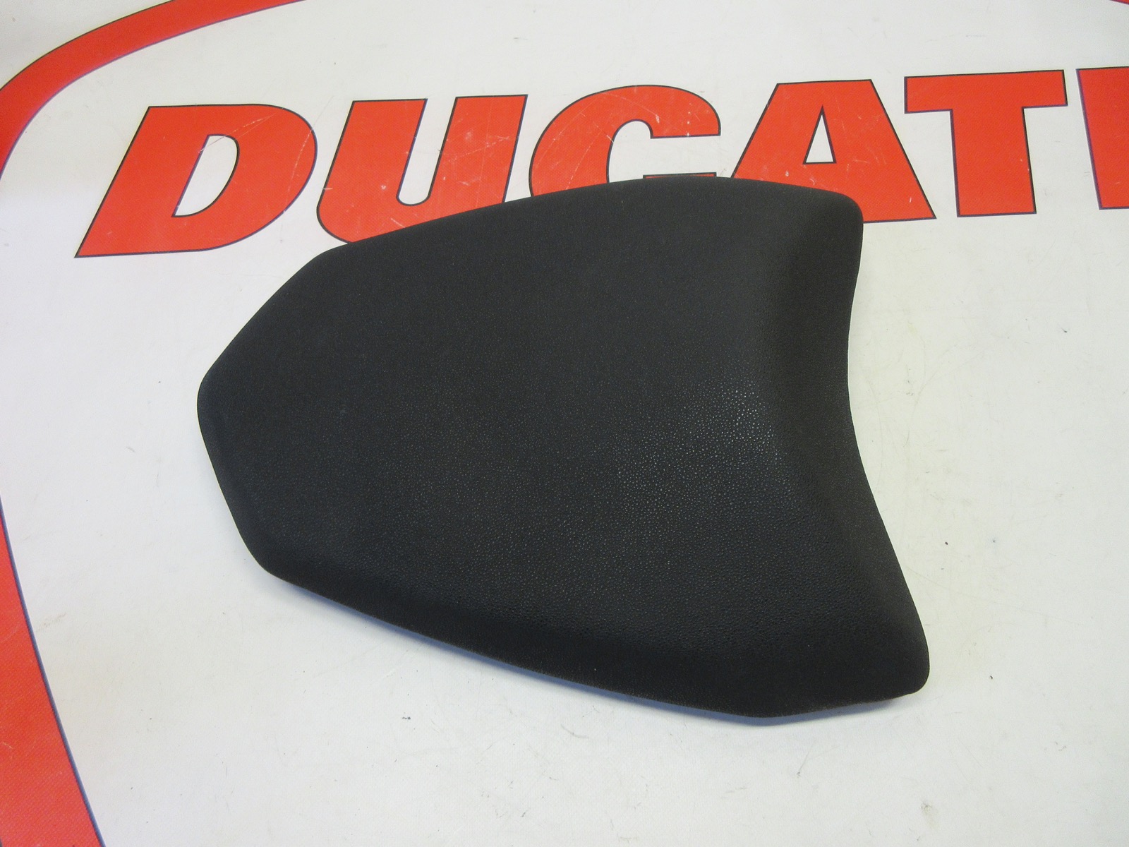 Ducati passenger pillion seat Multistrada 1200 1200S 59511041A 2010- 2011
