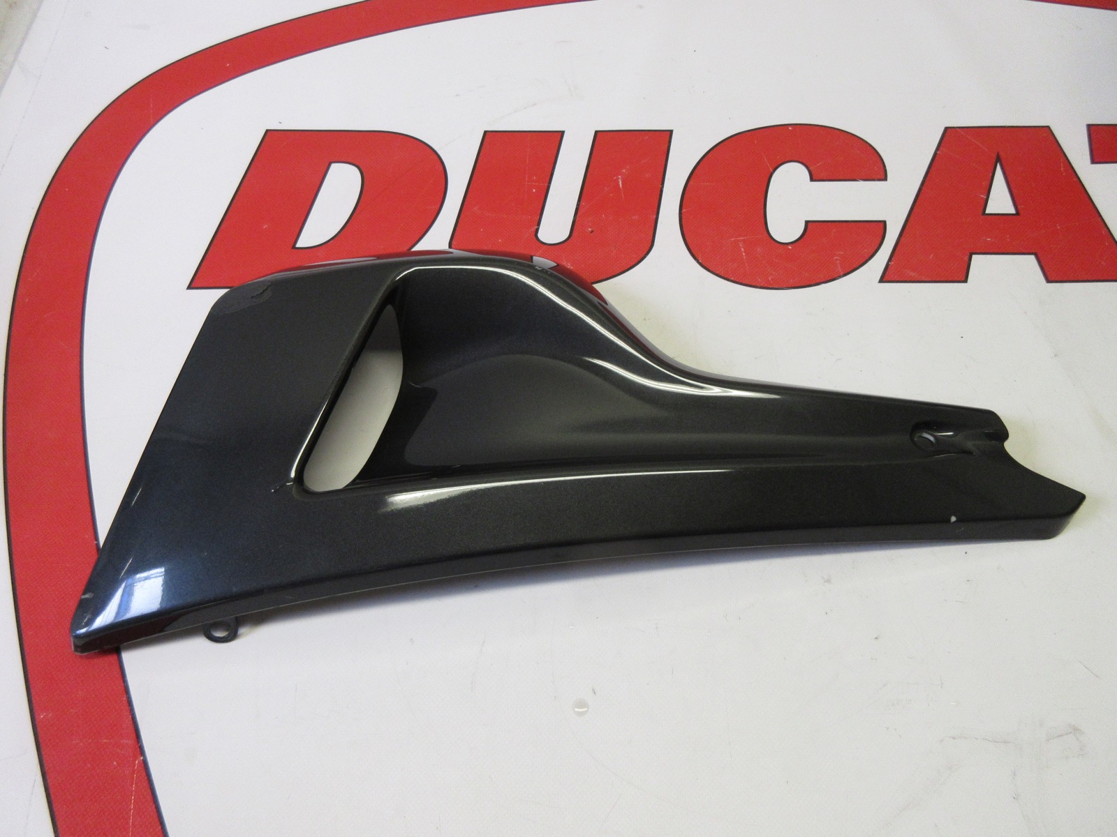 Ducati left lower fairing Diavel 48013161AG
