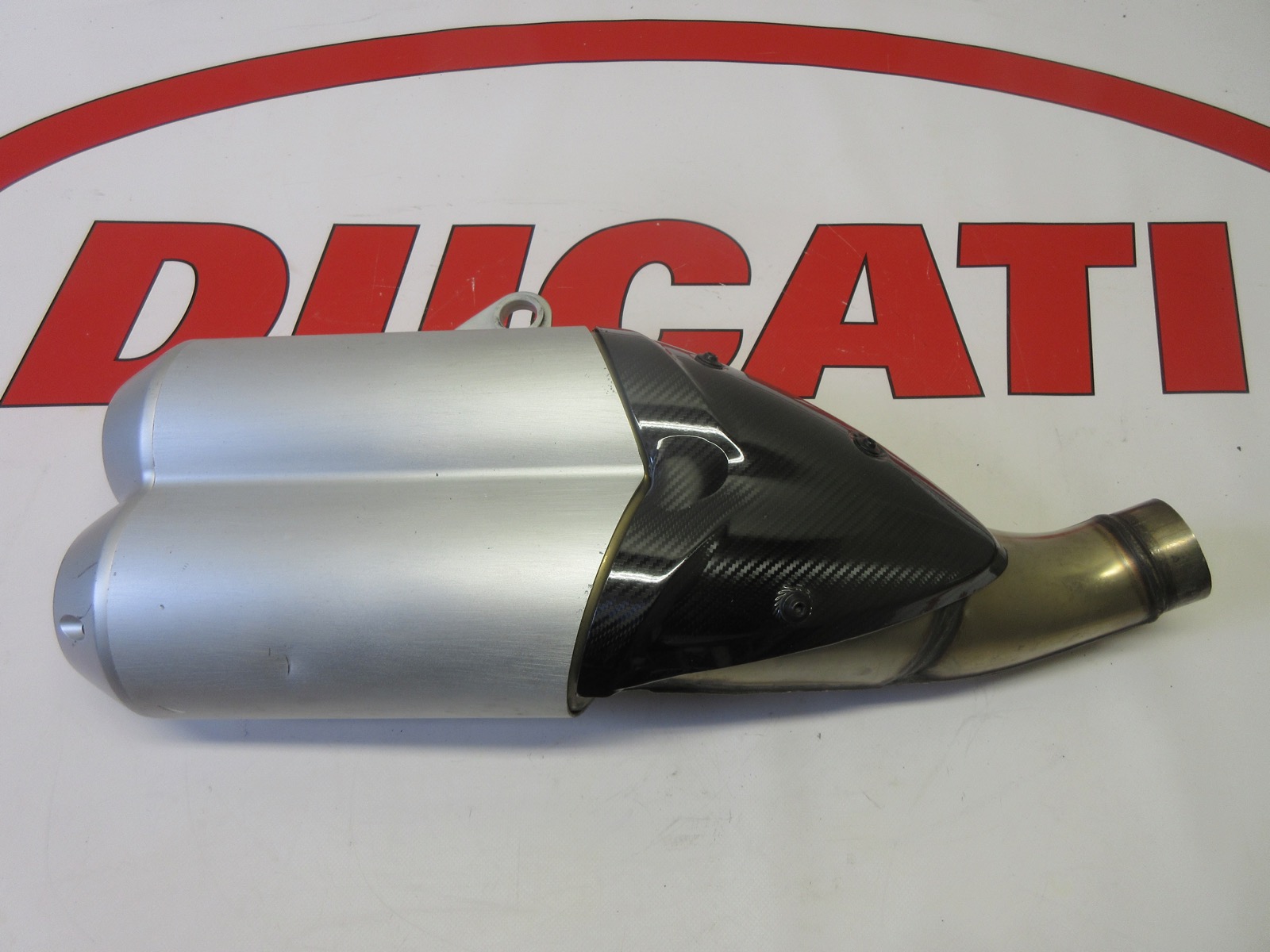 Ducati Monster 1100 EVO Silencer Exhaust Muffler Pipe 57311212A 2011-2013 carbon