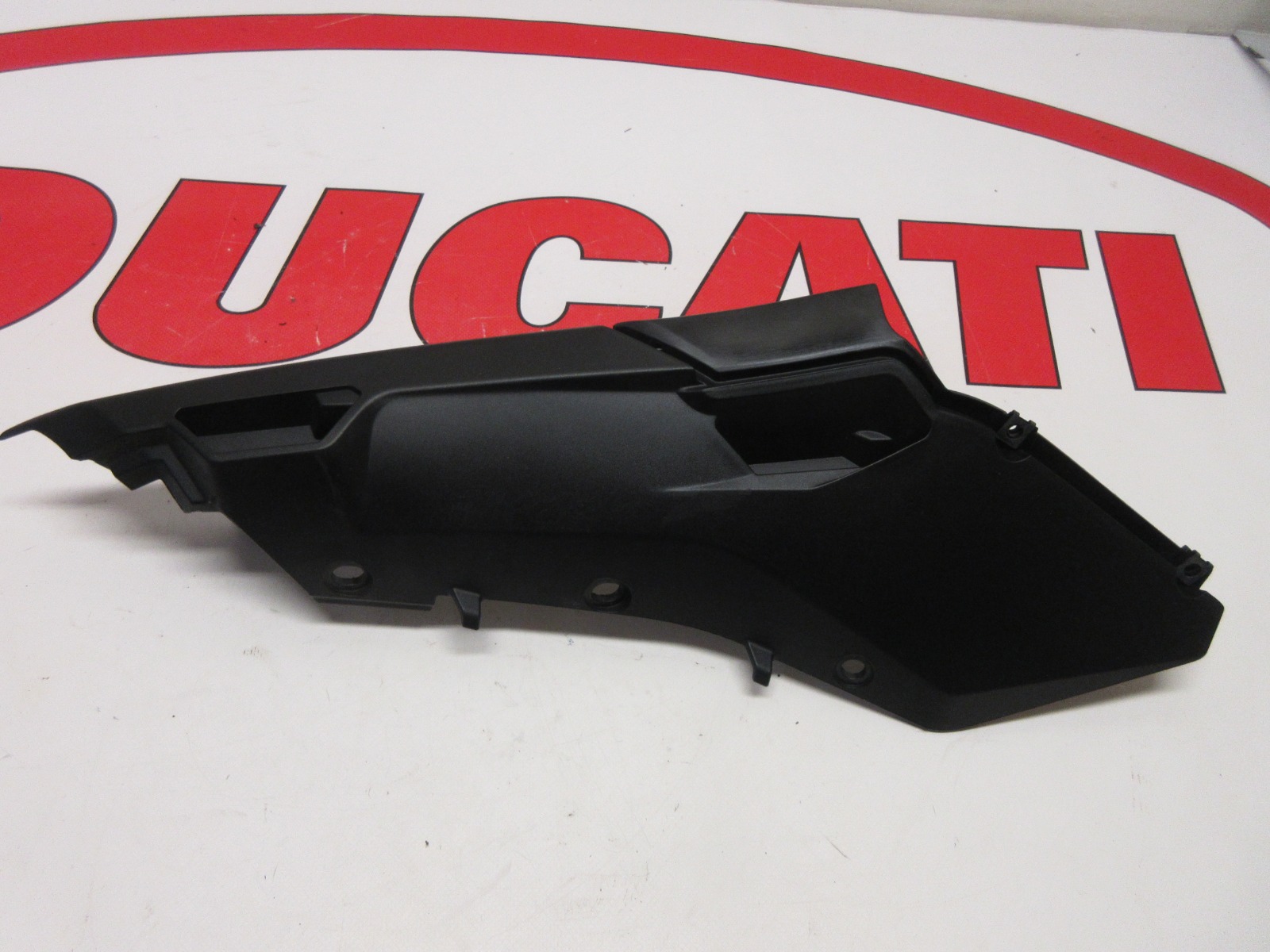 Ducati right hand tail guard seat Multistrada 1200 48211601A