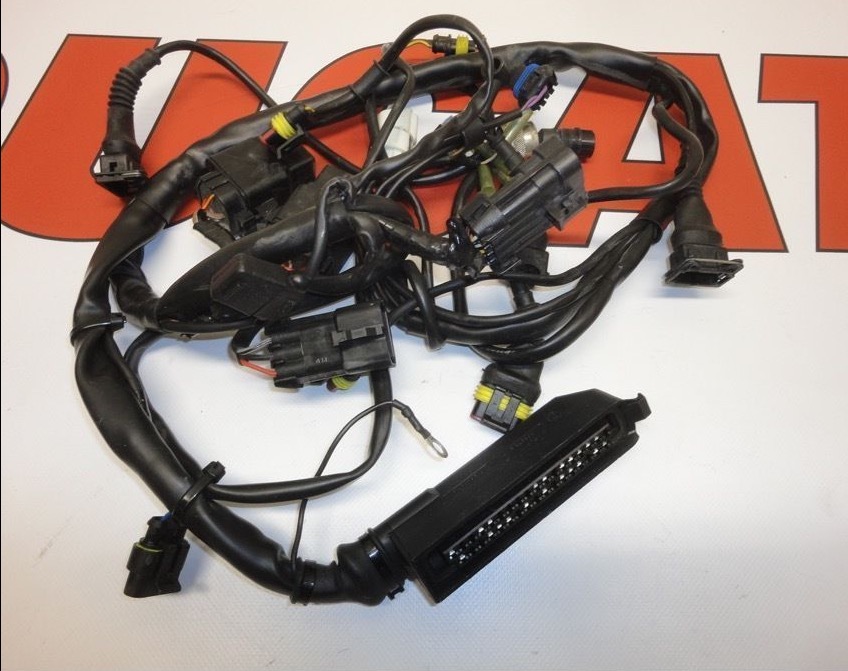 DUCATI WIRING HARNESS LOOM REAR SECTION 748 916 996