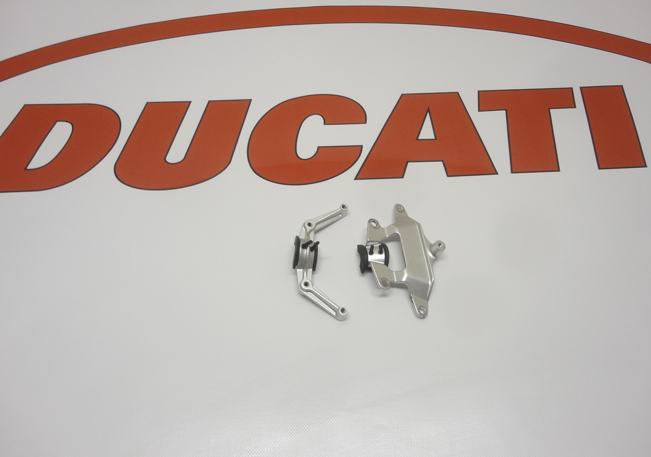 DUCATI FUEL TANK BRACKET HOLDER PANIGALE 1199 1299 83016452AA