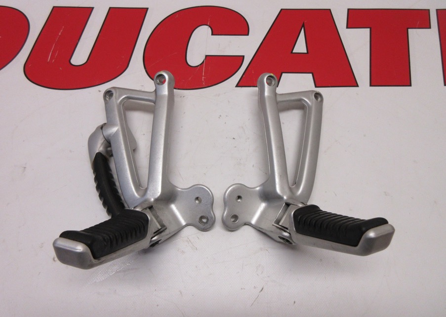 Ducati left & right rear passenger footrest set ST2 ST3 ST4 82410411C 82410421C
