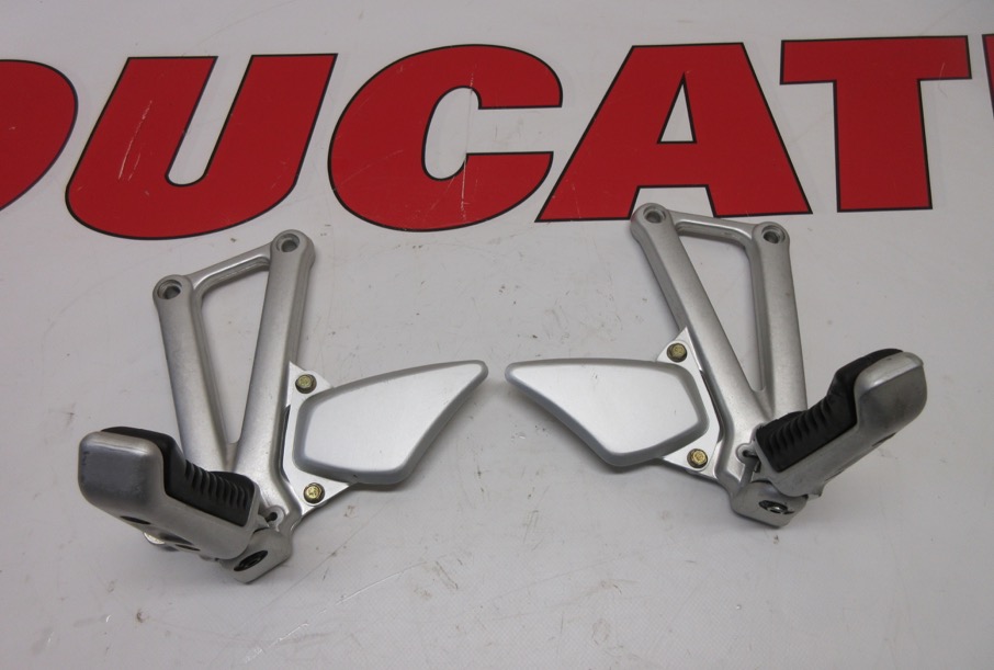 DUCATI LEFT & RIGHT HAND FOOTREST SET GEAR STEPS SPORT TOURING ST2 ST3 ST4 ABS