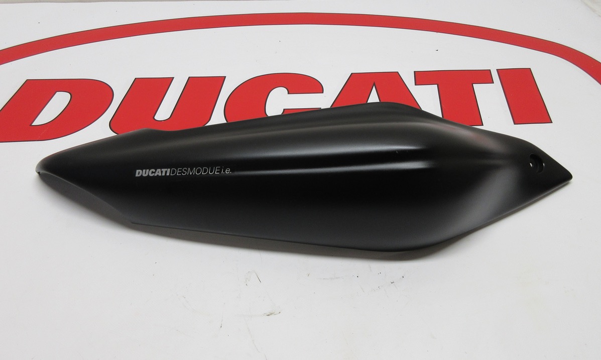 Ducati right hand seat fairing panel Supersport 750 800 900 1000 48210251BC