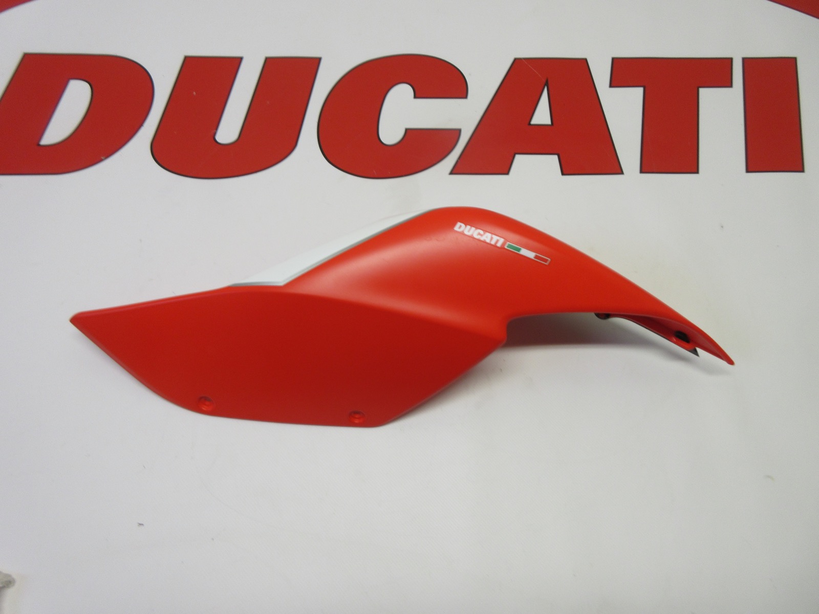 Ducati left hand rear seat fairing panel cover Panigale 959 Corse 48212571AA new