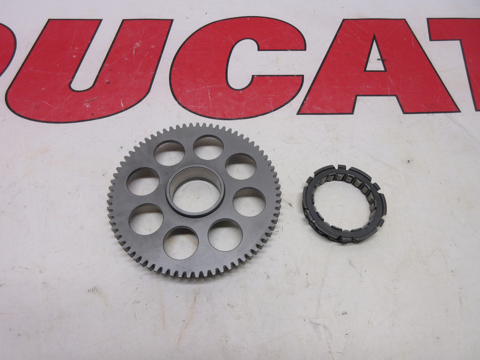 Ducati starter gear sprag clutch flange Hypermotard Supersport Monster 69928721A