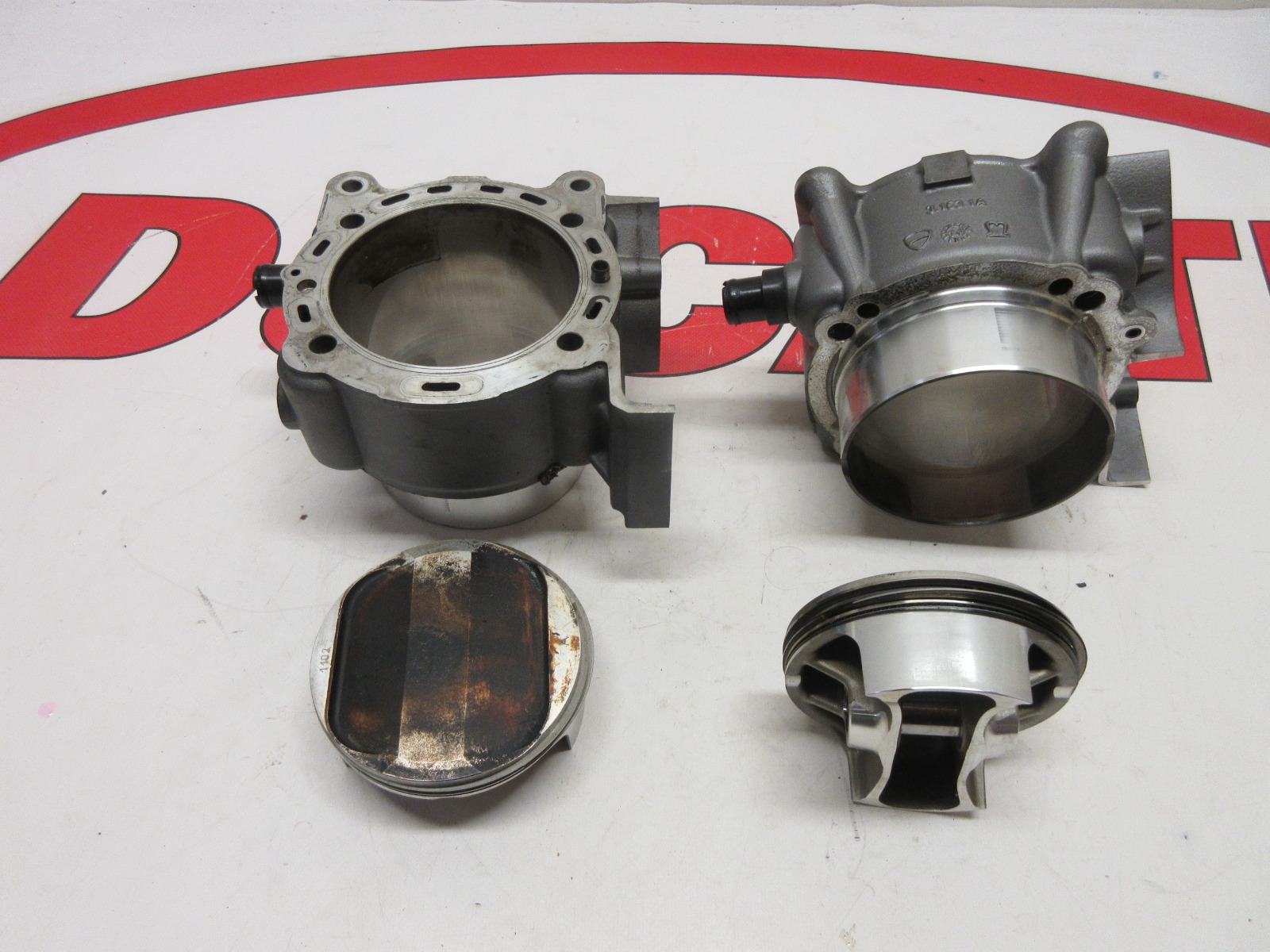 Ducati cylinders barrels with pistons Diavel 1200 15/16 120Z0141AB