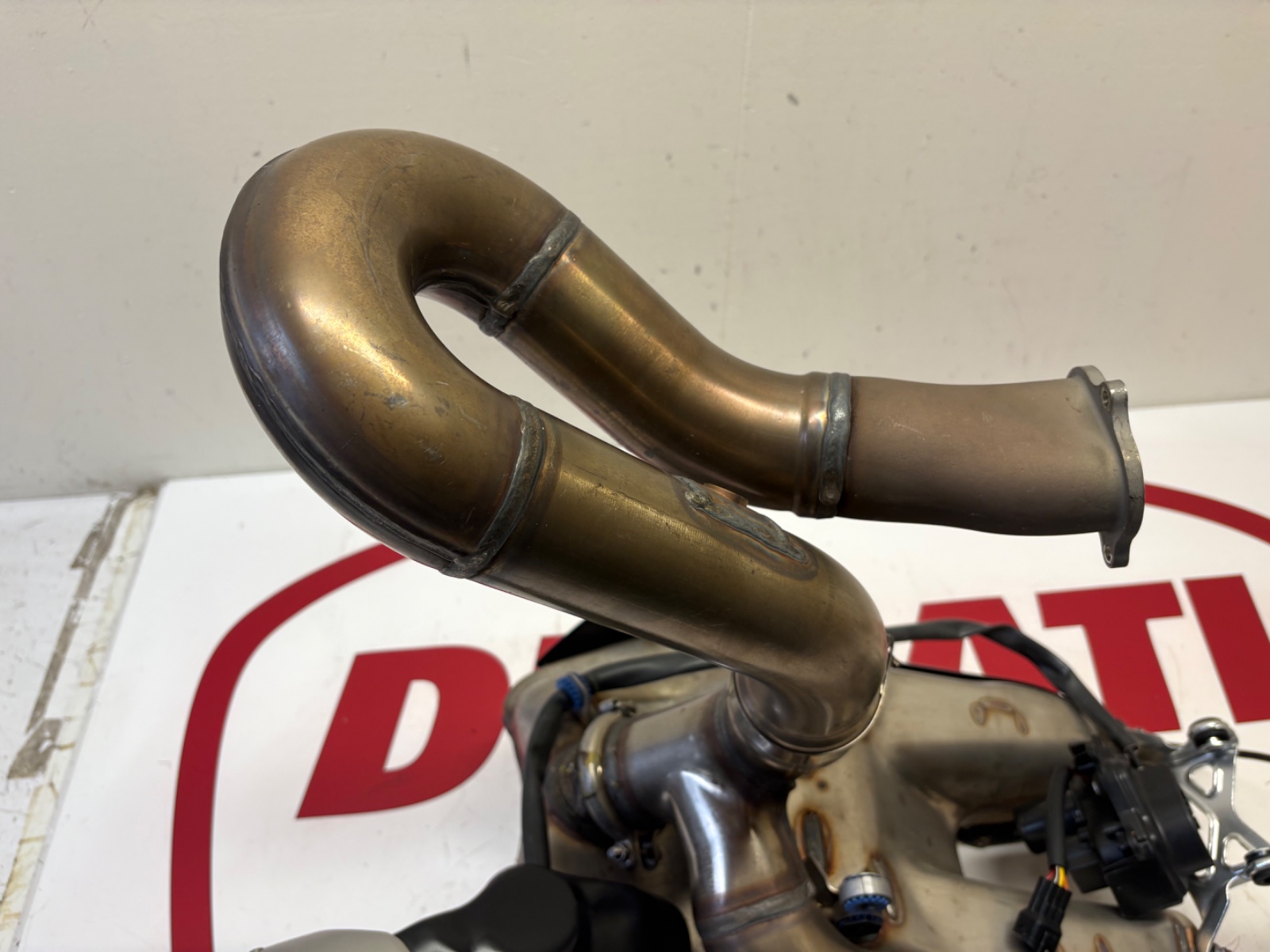 Ducati Complete exhaust system silencer pipes & lambda Panigale V2 57315372AA
