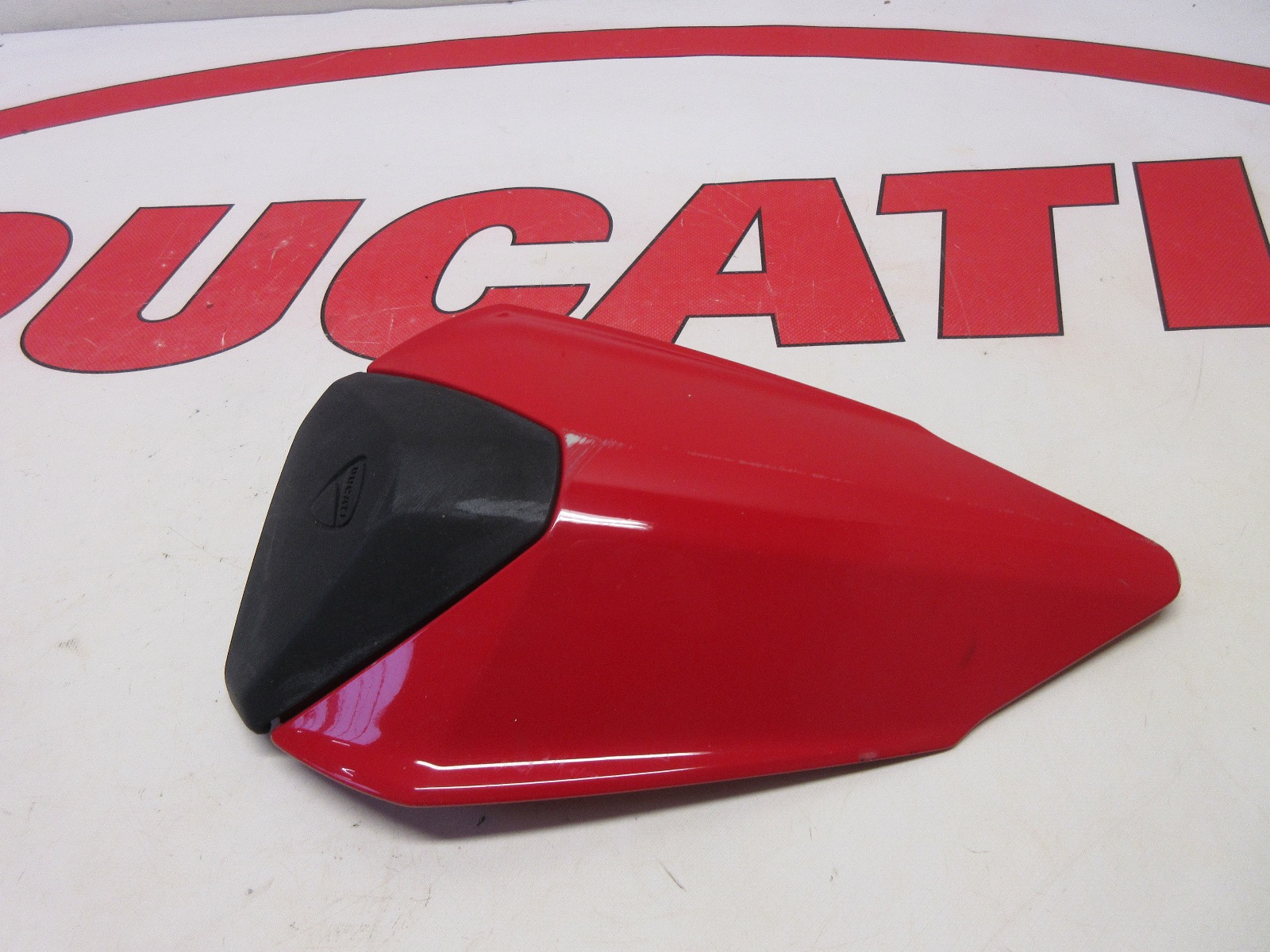 Ducati Panigale passenger seat cover Red original OEM 899 1199 97180111A damaged