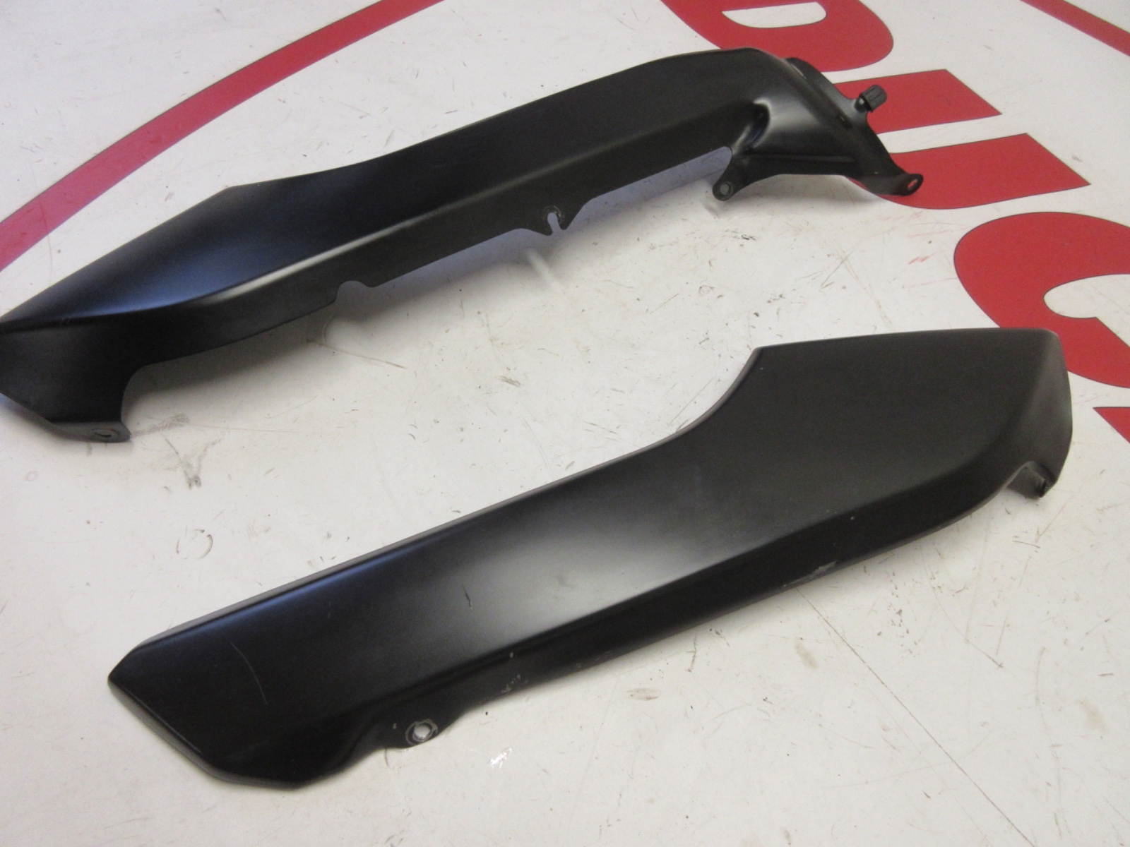 57321071A ドゥカティ純正 SILENCER HD店 57321071A ドゥカティ純正 SILENCER HD店