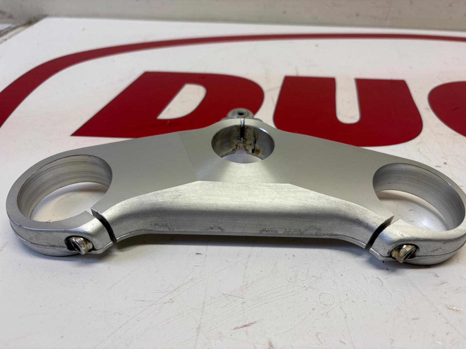 Ducati top yoke upper triple clamp steering head 748 916 996 998 34110111A