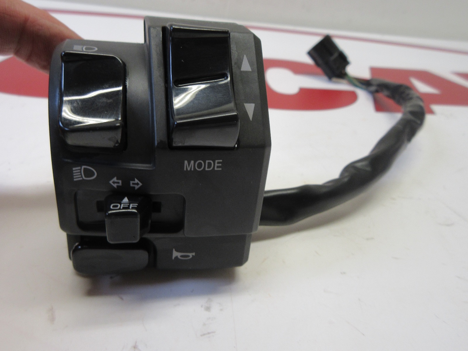 Ducati Left hand handlebar switch 1098 1198 & Desmocedici 65110041A