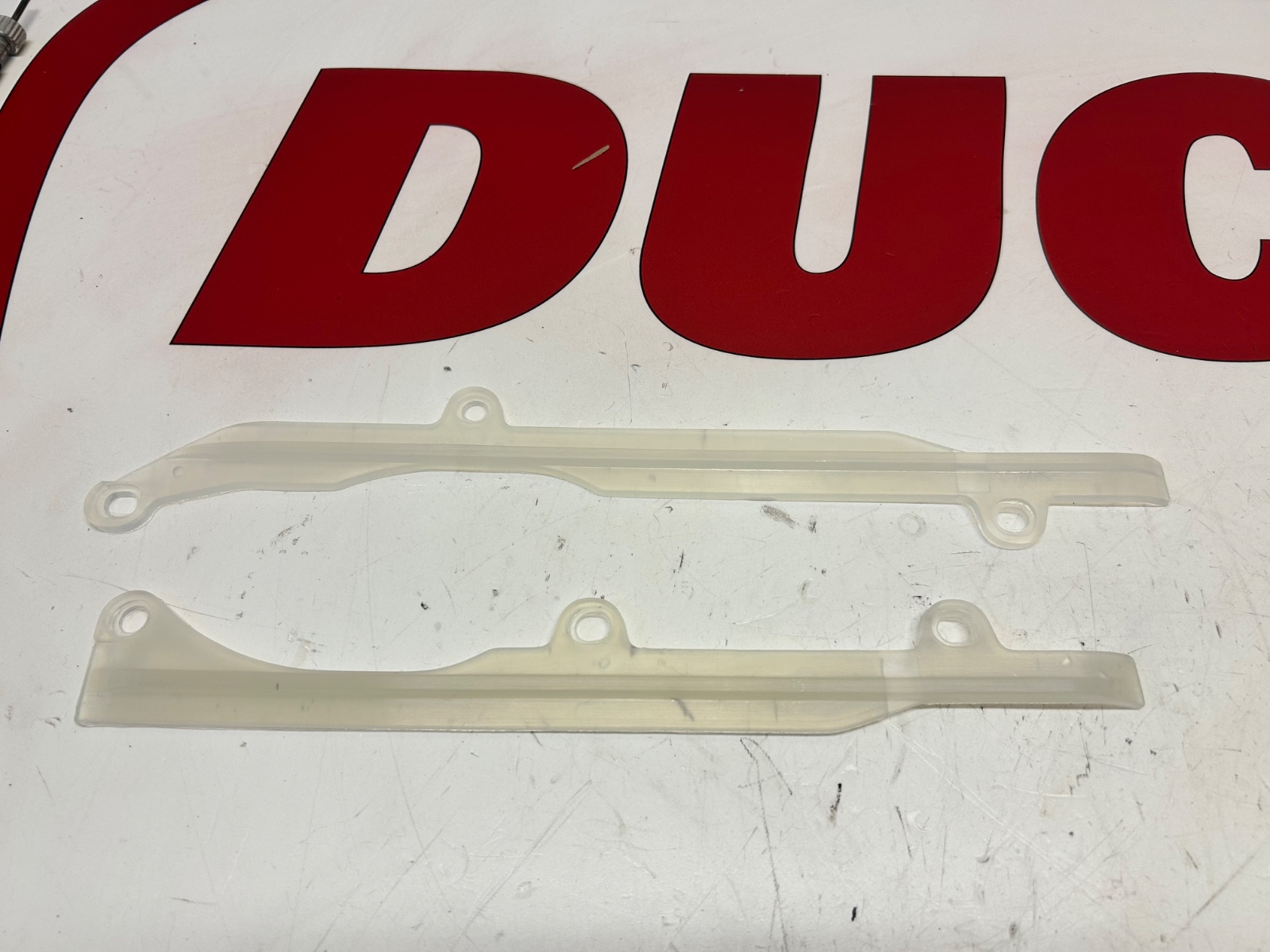 Ducati chain sliders upper / lower 748 916 996 998 44710201A 44710191A