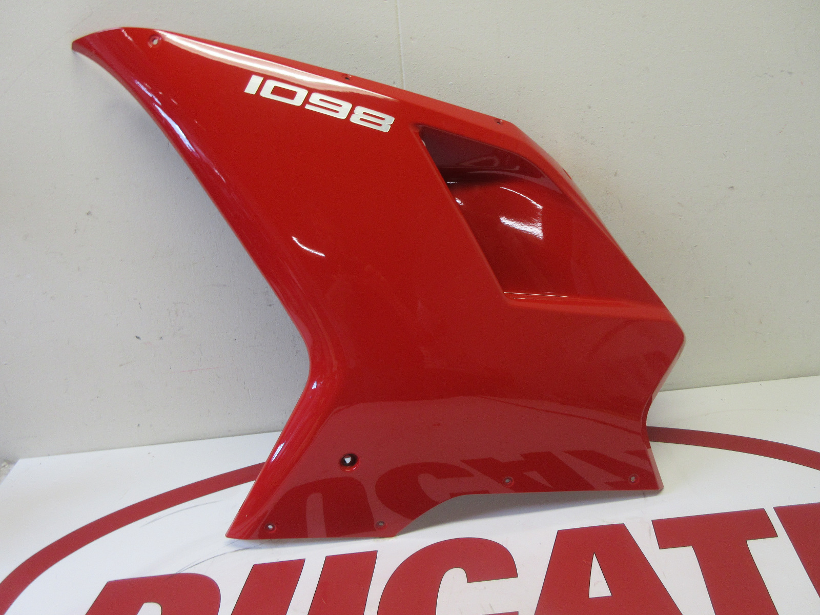 Ducati left side upper fairing 848 1098 1198 48012273AA