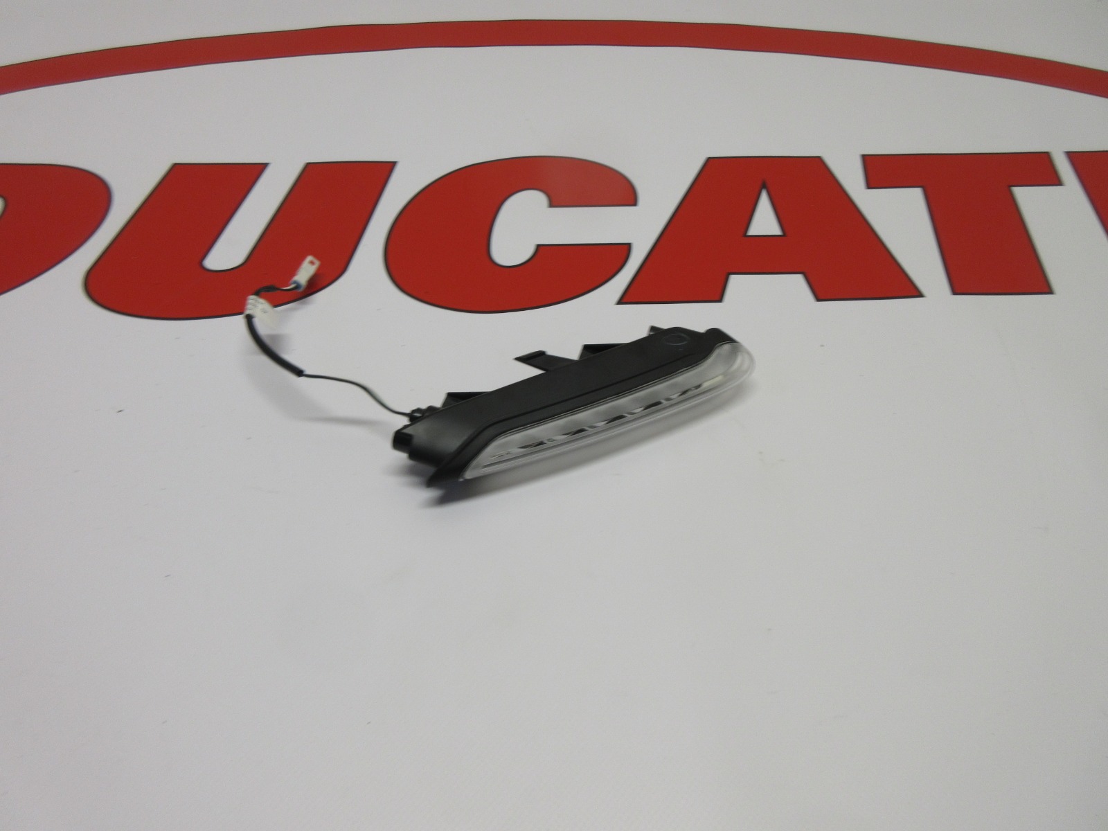 Ducati right hand indicator Monster / Monster plus 53010484A