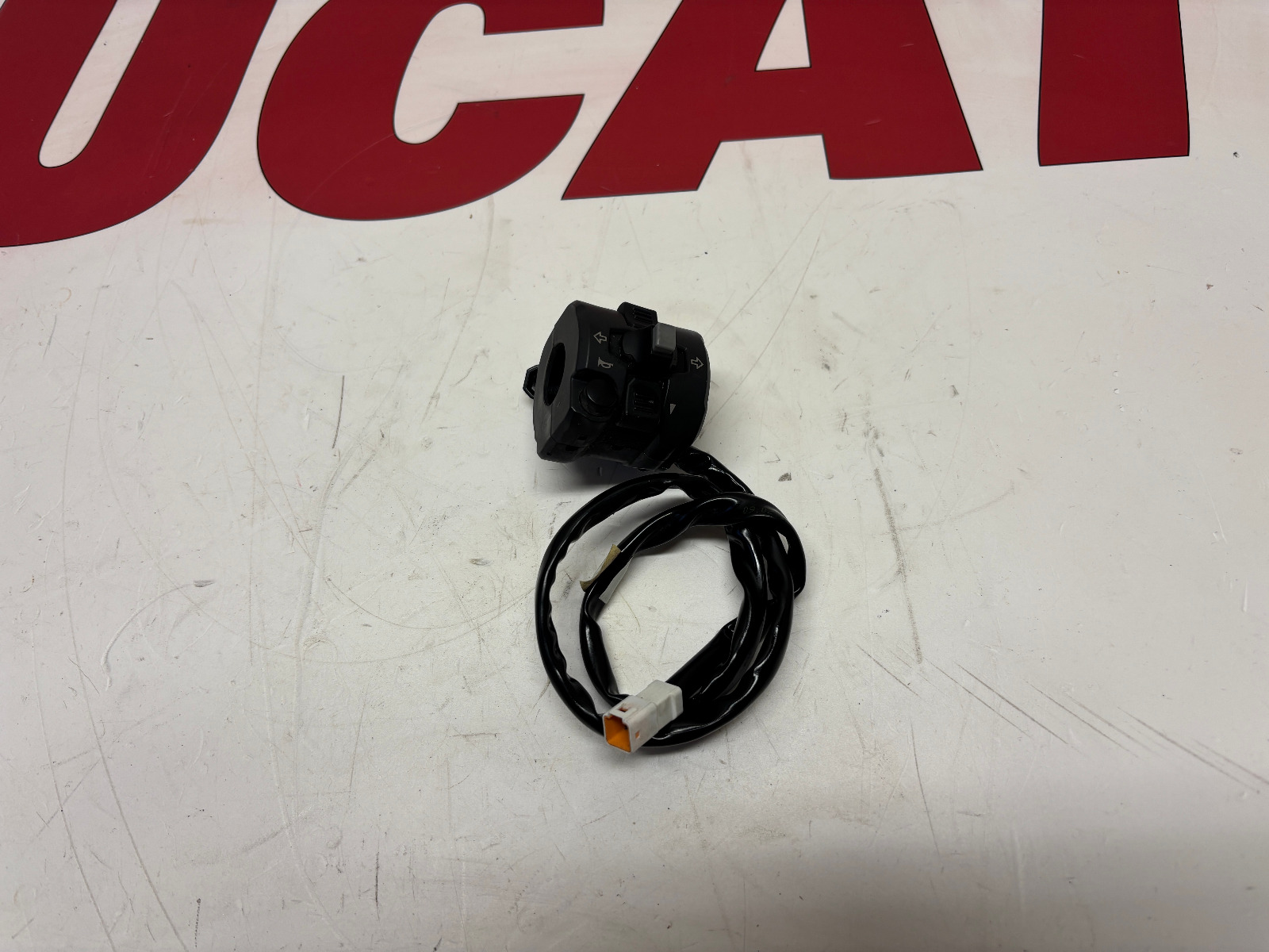 Ducati Left handlebar switch Diavel Panigale Multistrada 65110112E
