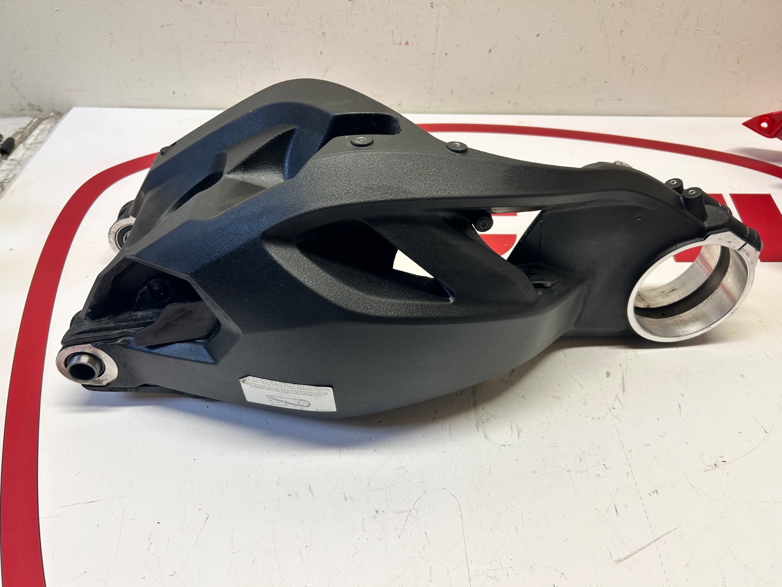 Ducati swingarm Multistrada 1200 S 1200S GT swing arm 2010 2014 37010902A