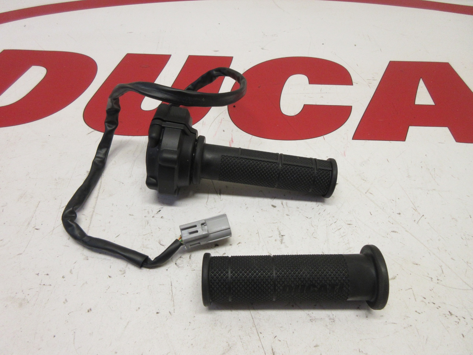 Ducati Electronic throttle control grip set Multistrada 950 V2 Hyperm 66020143A