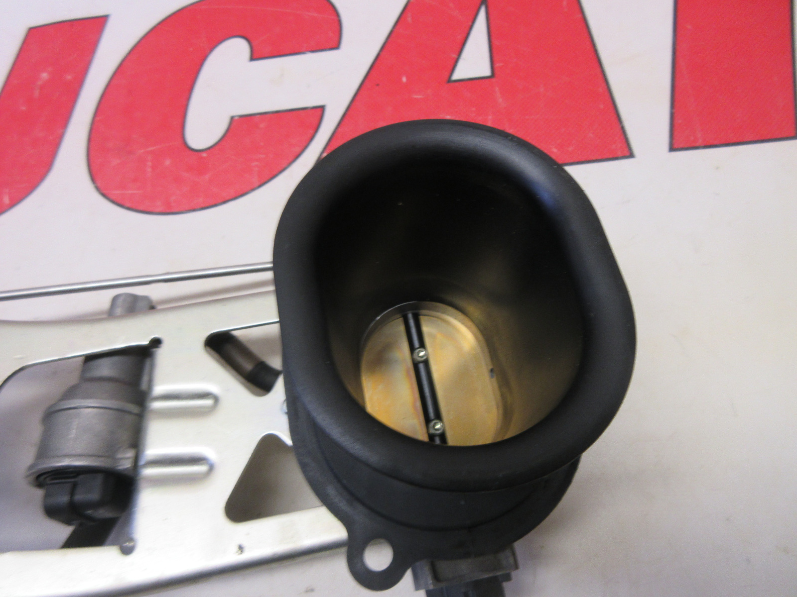 28240101A ドゥカティ純正 THROTTLE BODY JP店 28240101A ドゥカティ純正 THROTTLE BODY JP店 Ducati double injector