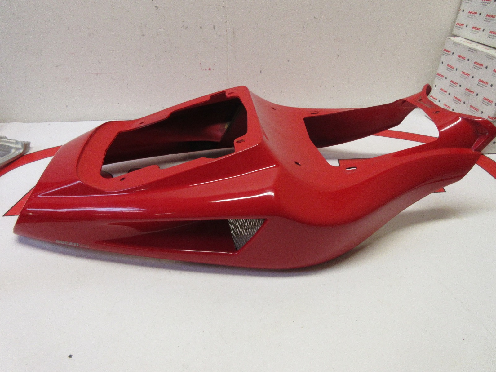 Ducati original Biposto rear seat tail fairing red 48320221DA 748 916 996 998