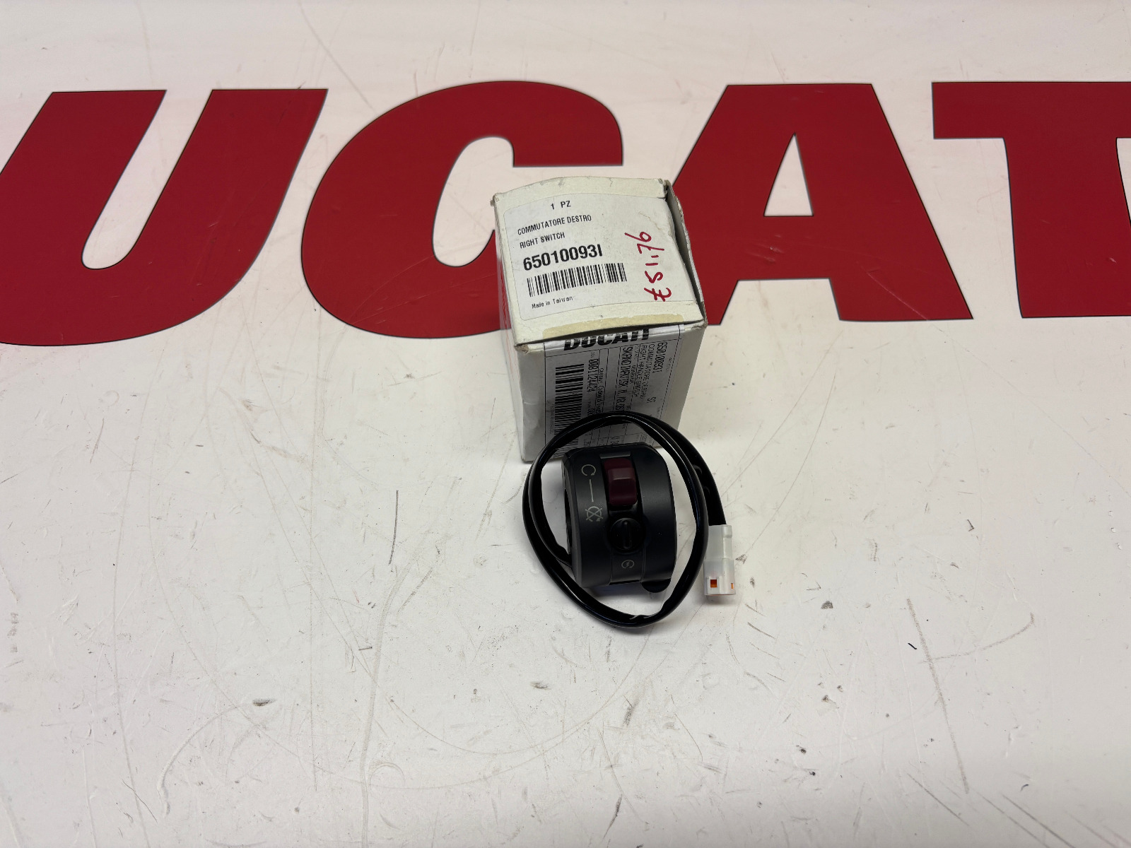 Ducati right handlebar start / start switch Panigale 959 1299 65010093I