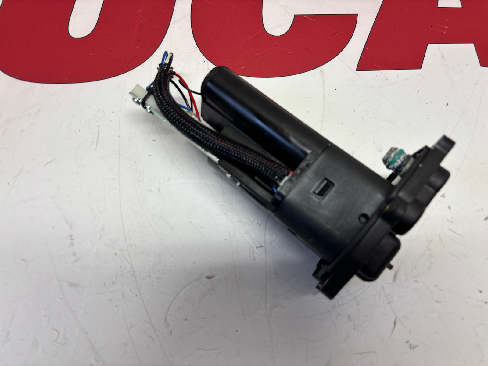 Ducati fuel pump Panigale / streetfighter V4 V4S 16024371A