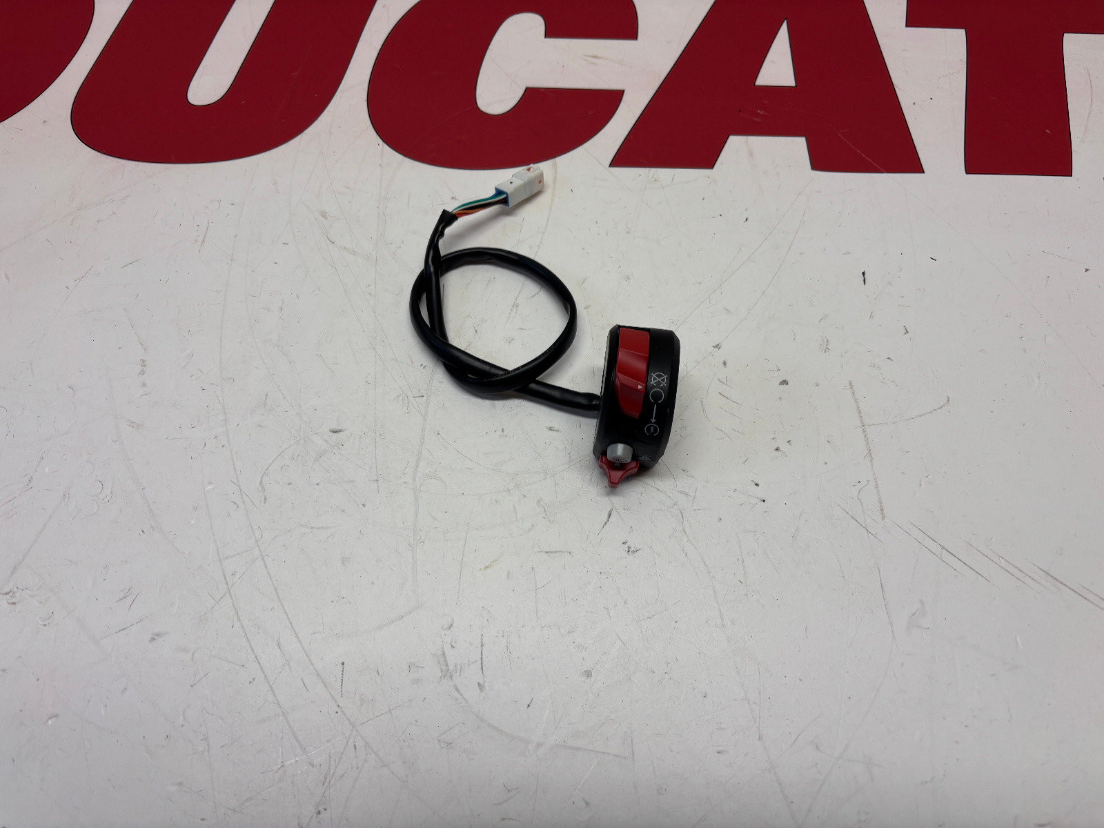 Ducati Right start / stop switch Panigale V2 Hyper 65010271C