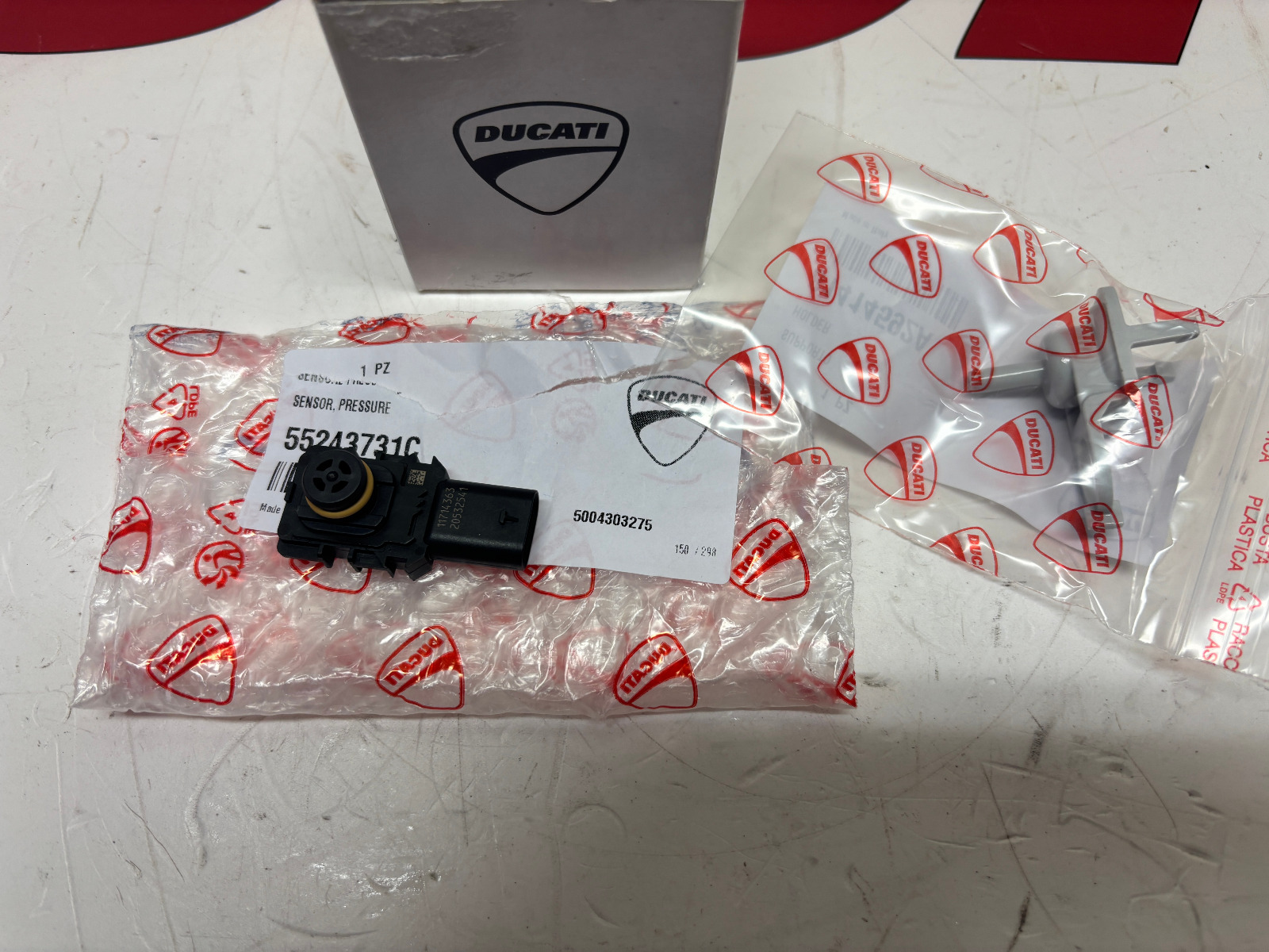 Ducati Pressure sensor kit + support Panigale V4 69929291A