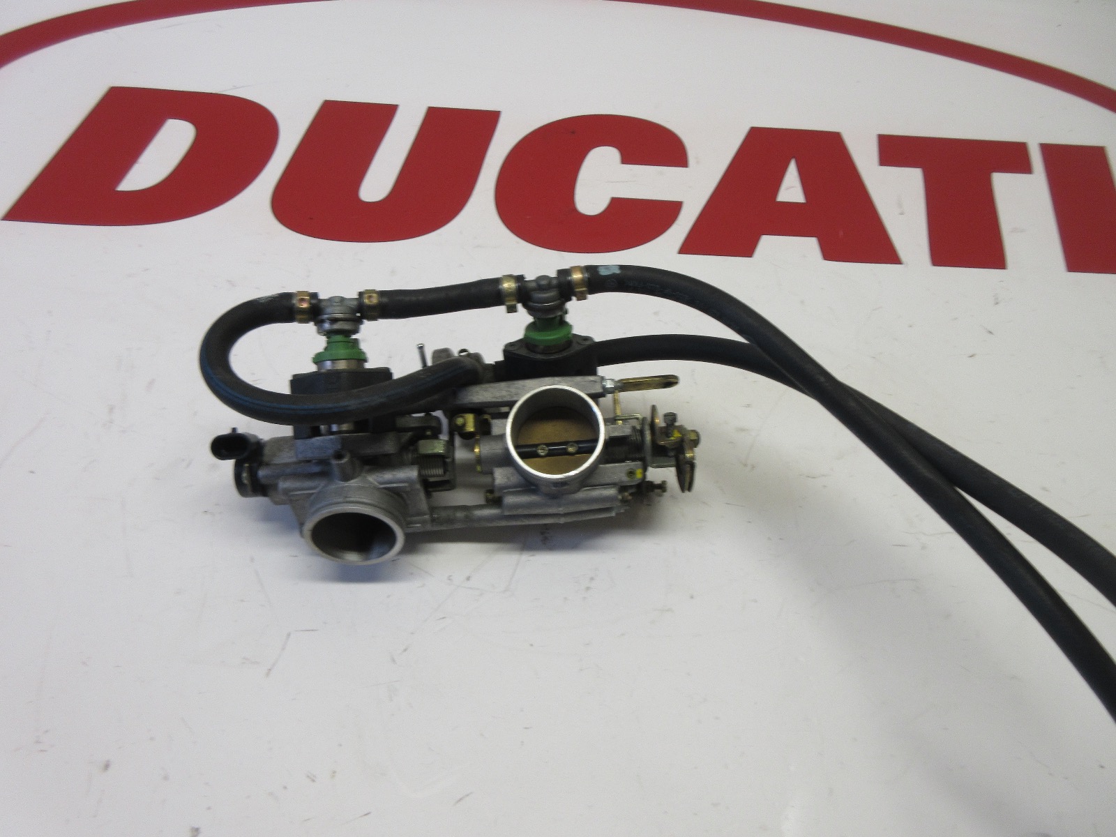 Ducati throttle bodies including hoses Supersport 900 ie 1998 - 2002 28240181A