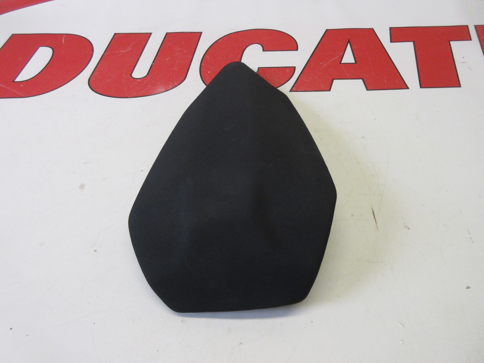 Ducati rear passenger pillion seat 899 1199 models 59522251A