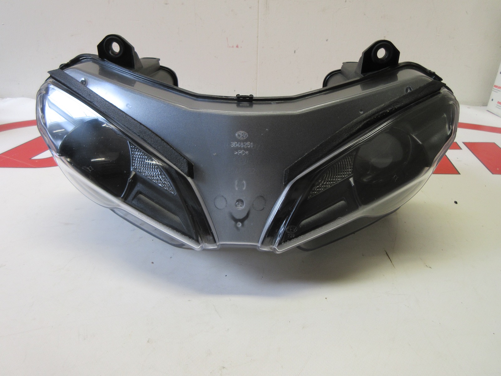 Ducati headlight unit lamp superbike 848 1098 1198 52010153A head light