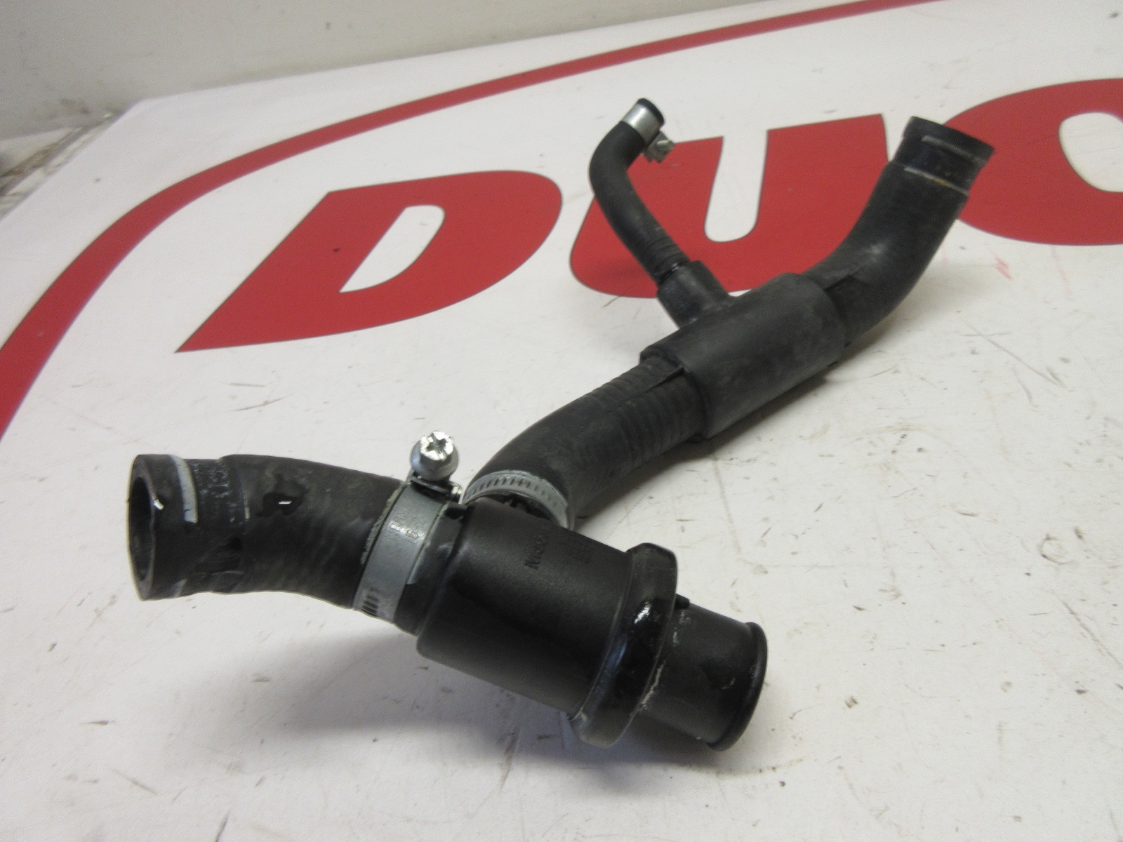 Ducati thermo thermostat switch 848 1098 1198 & hoses 55340041A