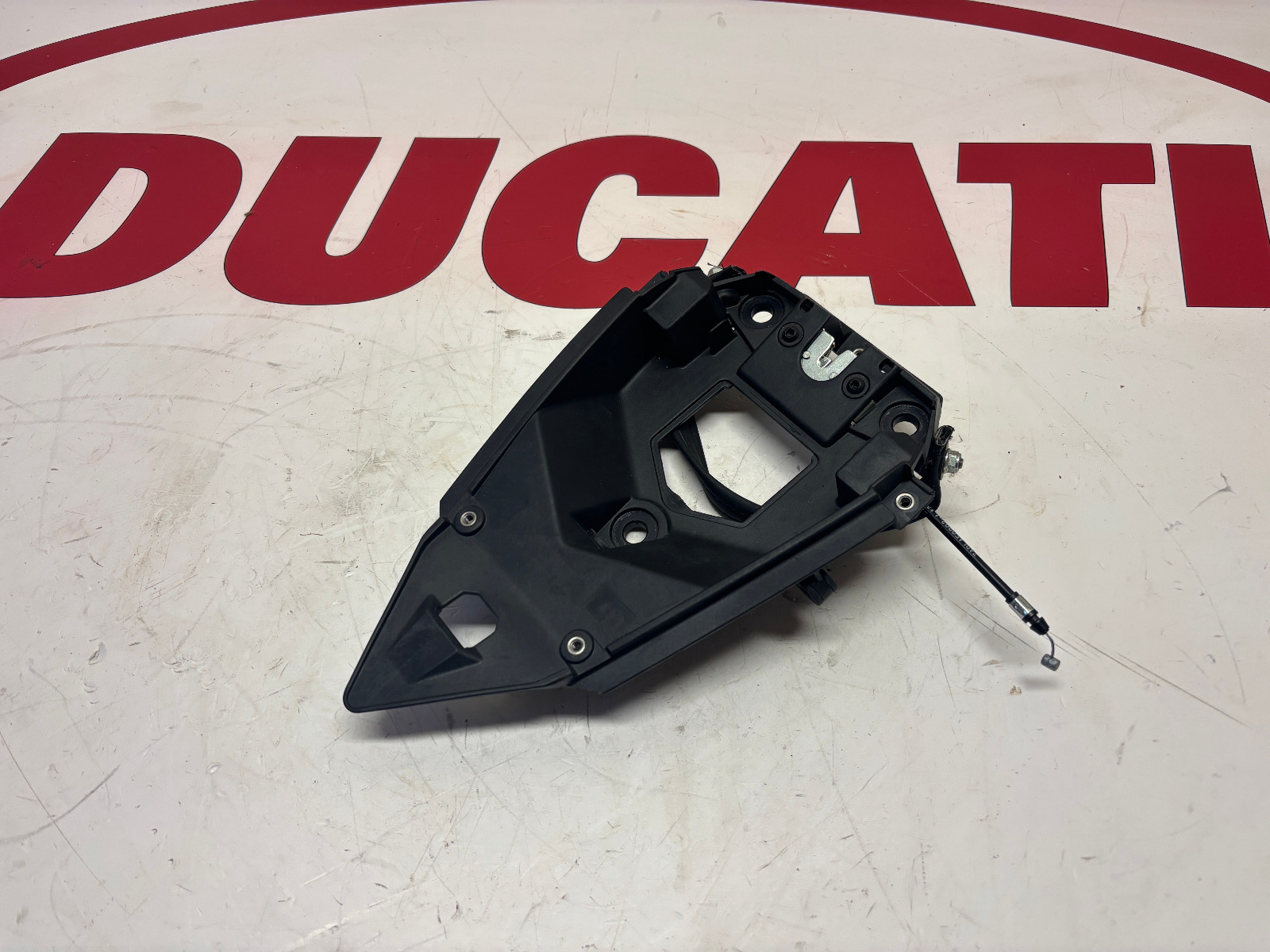 Ducati seat tail tray Panigale 899 1199 48311711B