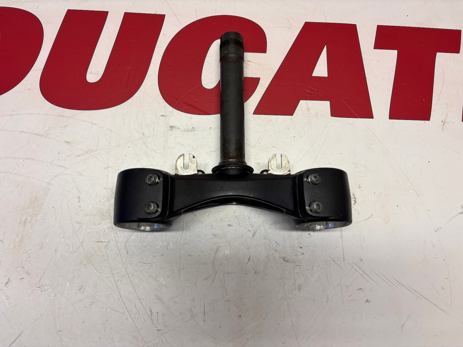 Ducati Steering stem bottom yoke Monster 696 796 1100 34220543A