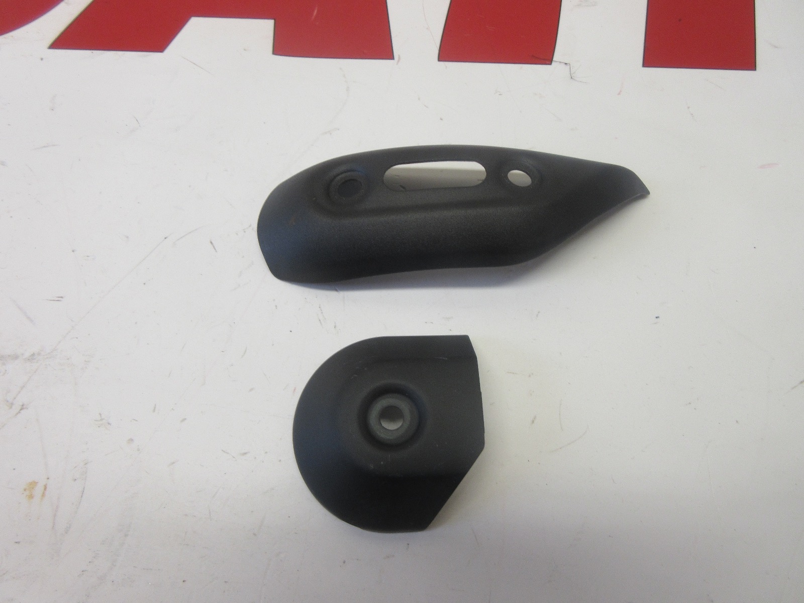 Ducati Monster 1100 796 696 exhaust valve cover & heat guard 46013242B 24612041B