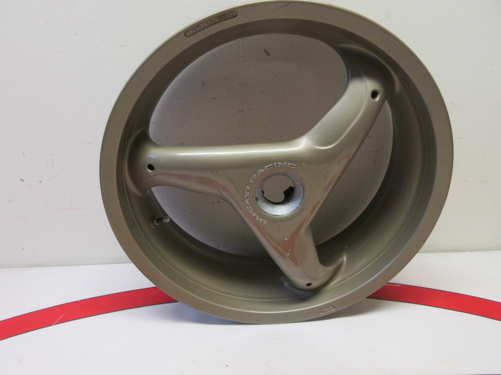 Ducati 748、916、996、998用ホイール