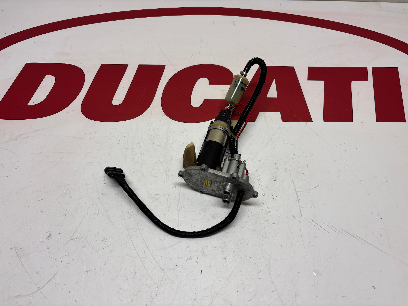 Ducati Fuel pump flange Monster 696 796 1100 16023791B