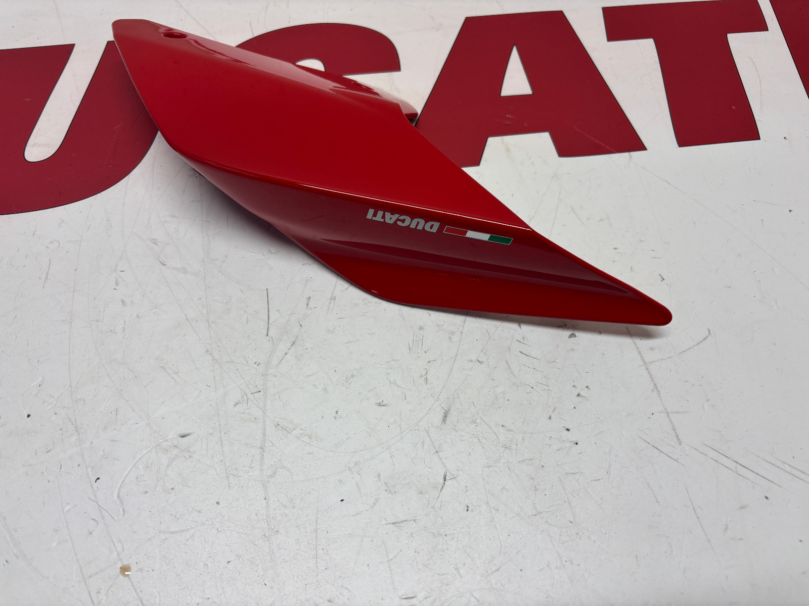 Ducati right seat fairing Panigale V2 V4 Streetfighter V4 482P2471AA