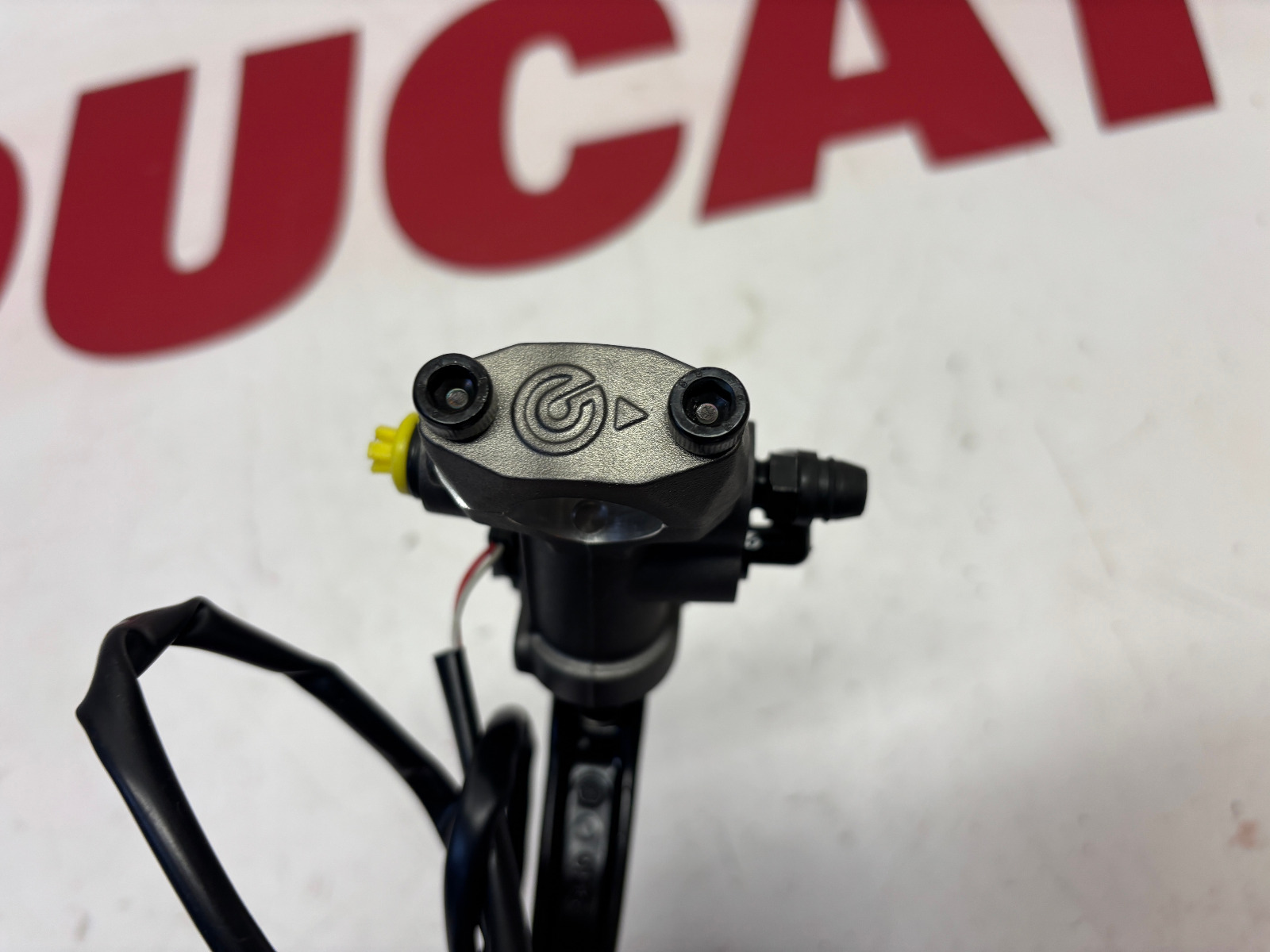 Ducati Brembo front brake master pump Panigale V2 62441401A