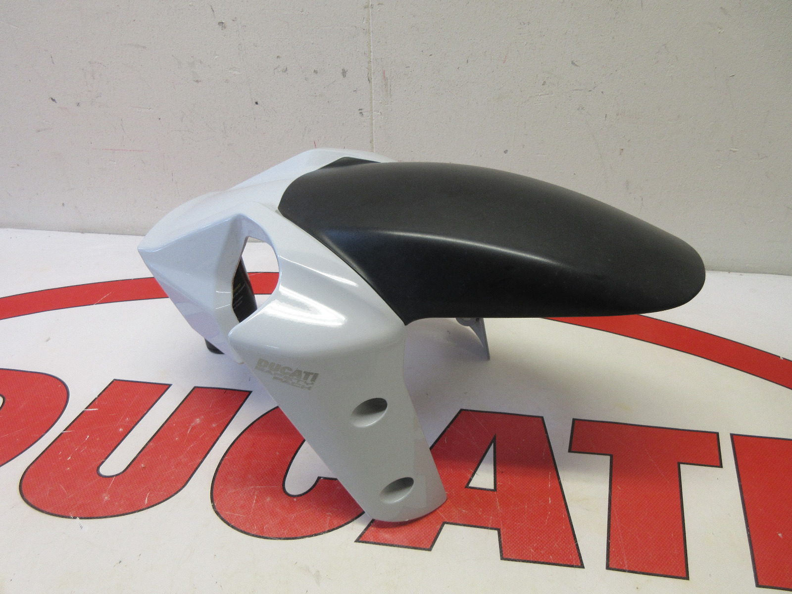 Ducati front mudguard fender Multistrada 1200 56411061BB