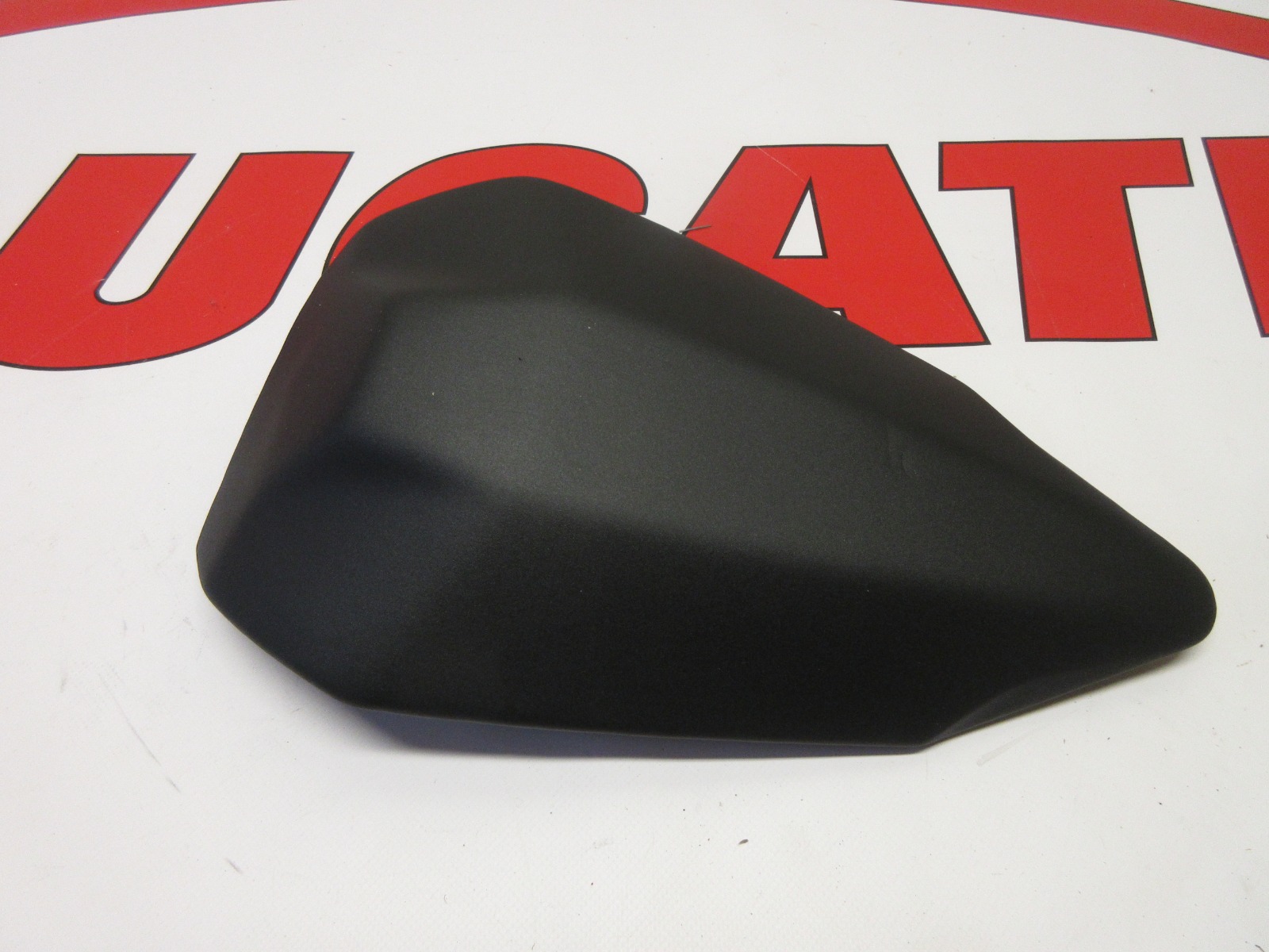 Ducati passenger pillion seat rear  Panigale 899 1199 59521091A