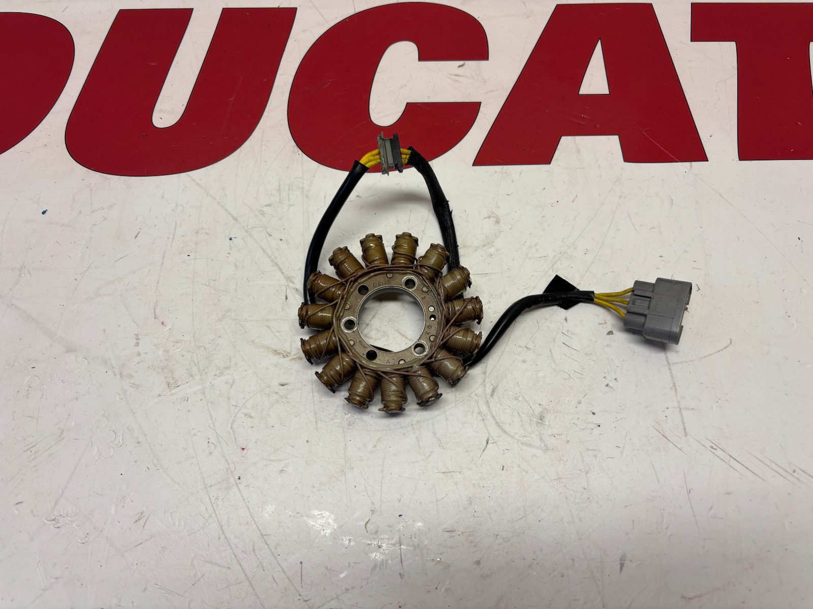 Ducati Panigale 1199 1199S alternator generator 26420161A